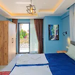 Villa Soeguet 1 - 4 Bedroom With Jacuzzi In
