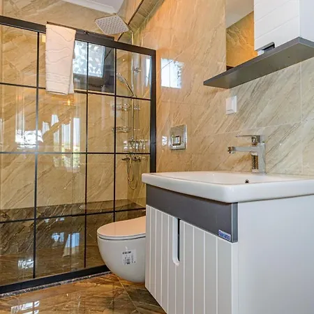 Söğüt 1 - 4 Bedroom With Jacuzzi In *