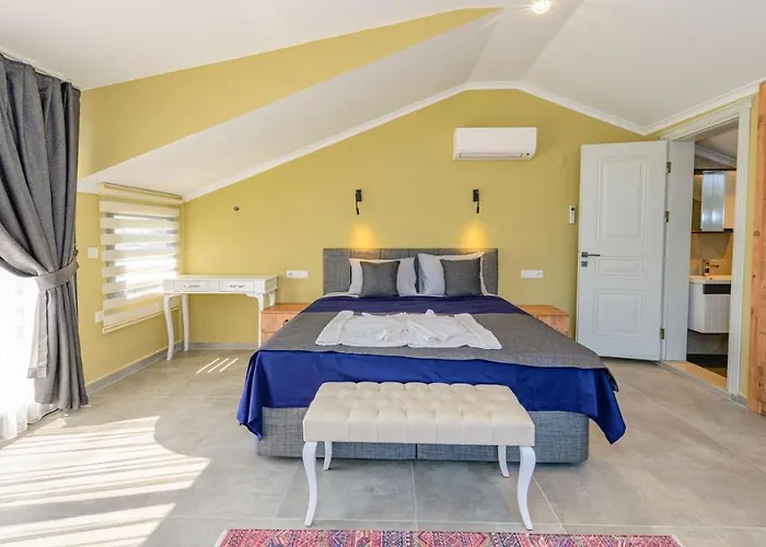 Soeguet 1 - 4 Bedroom With Jacuzzi In וילה