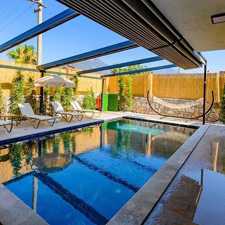 Söğüt 1 - 4 Bedroom With Jacuzzi In Fethiye