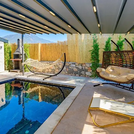Villa Söğüt 1 - 4 Bedroom With Jacuzzi In