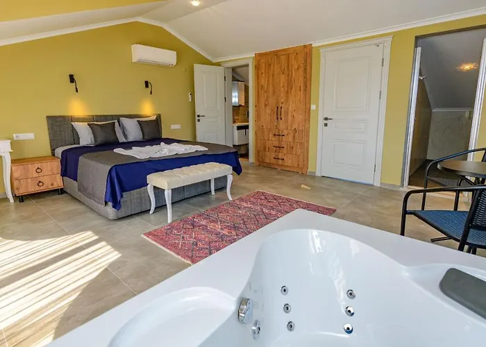 Soeguet 1 - 4 Bedroom With Jacuzzi In