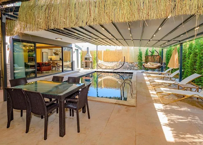 Soeguet 1 - 4 Bedroom With Jacuzzi In *