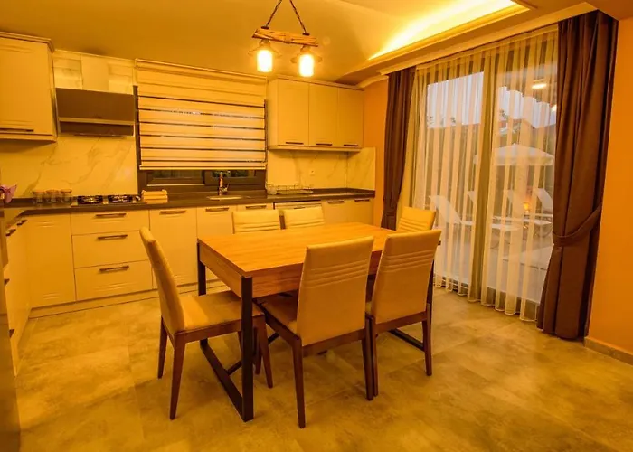 Soeguet 1 - 4 Bedroom With Jacuzzi In Вилла Фетхие