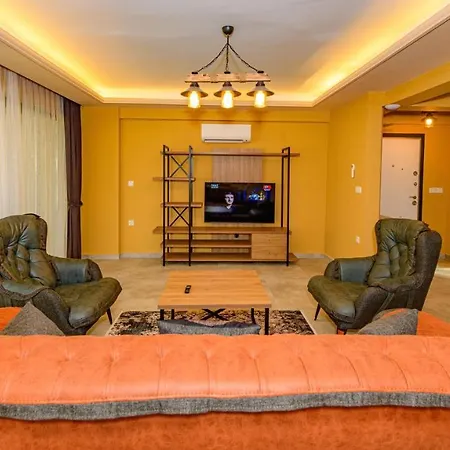 Soeguet 1 - 4 Bedroom With Jacuzzi In Fethiye