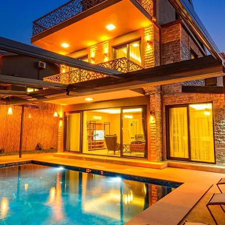 Villa Soeguet 1 - 4 Bedroom With Jacuzzi In *