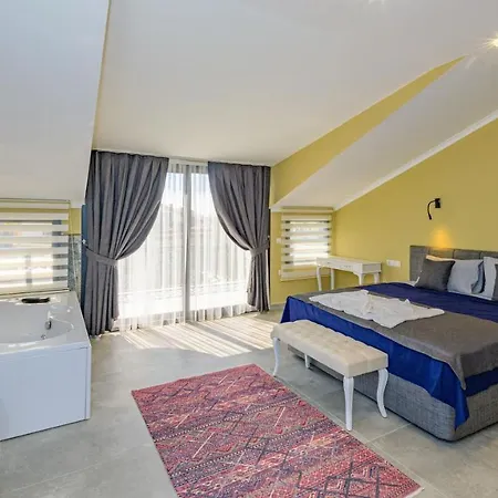 Soeguet 1 - 4 Bedroom With Jacuzzi In